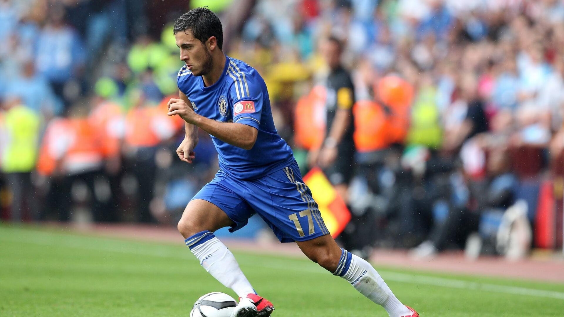 迈阿密国际签约新外援，增强防守实力，迈阿密国际队标